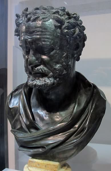 Busto scultoreo in bronzo raffigurante il filosofo Eraclito di Efeso, proveniente dalla Villa dei Papiri di Ercolano